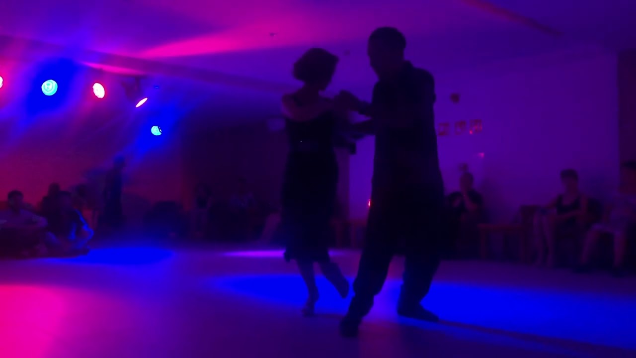 Juana Sepulveda y Mariano "Chicho" Frumboli - Nochero Soy   Osvaldo Pugliese - 1/5