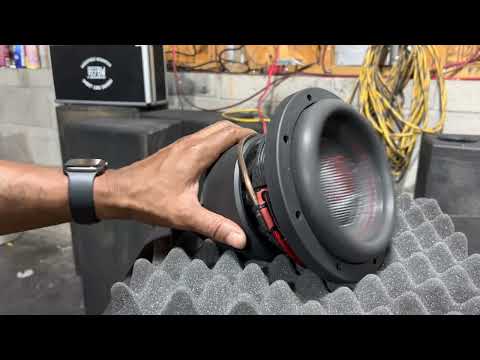 Massive Audio HippoXL64 Frequency Sweep!!! Nice Response!!!