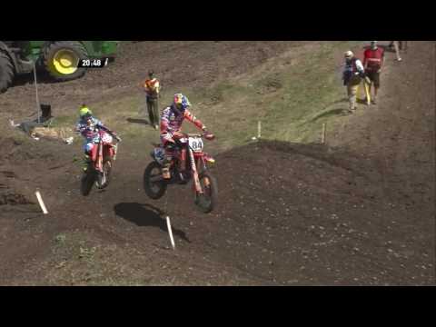 MXGP of Germany_Jeffrey Herlings passes Antonio Cairoli