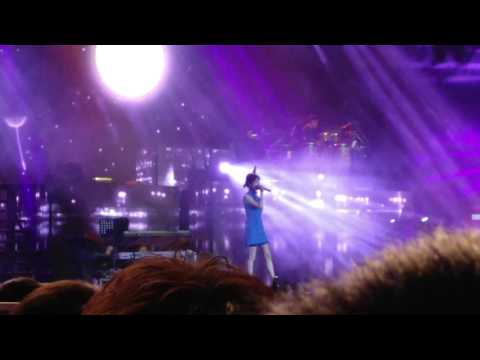 161216 IU Concert 24 Steps in HK - Friday & Let It Snow