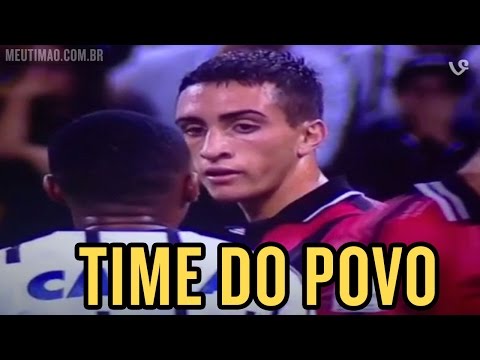 TIME DO POVO: coment�rios nas ruas sobre ofensa a Elias em Corinthians X Danubio