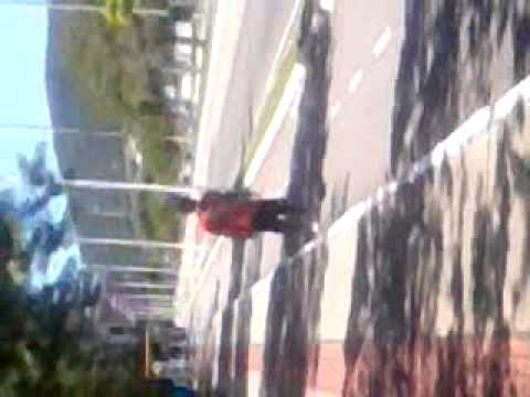 Wagner kchaça andando de skate