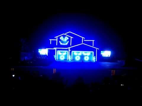 Riverside Halloween House Light Show Thriller 2015 October 22, 2015