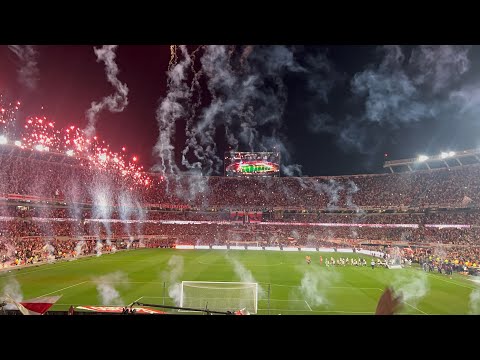 "RIVER vs gimnasia | RECIBIMIENTO desde la POPULAR" Barra: Los Borrachos del Tablón &bull; Club: River Plate