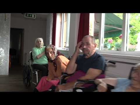 Care e diferența dintre AZIL și CASA DE BĂTRÎNI?