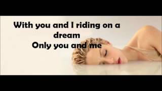Shakira - Coconut Tree Lyrics (Subtitulos en Español)