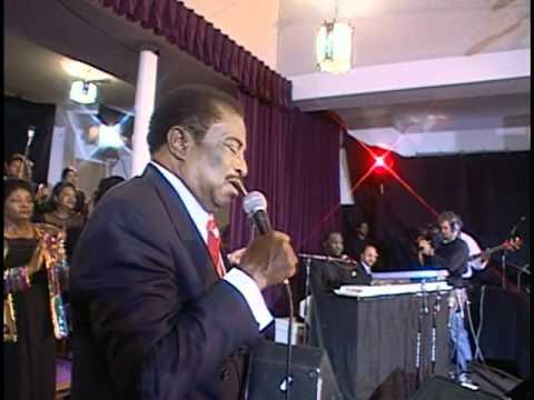 Rev Cleophus Robinson & The Robinson Family - If The Lord Be With Me