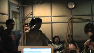 ORANGE AND LEMONS - 01 - She&#39;s Leaving Home (Tunog Kalye 2004)