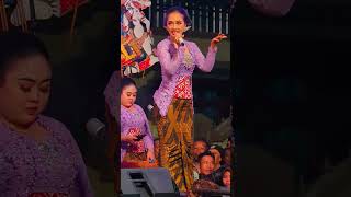 Download lagu Sinden bersuara emas Maria Punjung dan Pipit klasikan memang paling syahdu gayeng tenan mp3