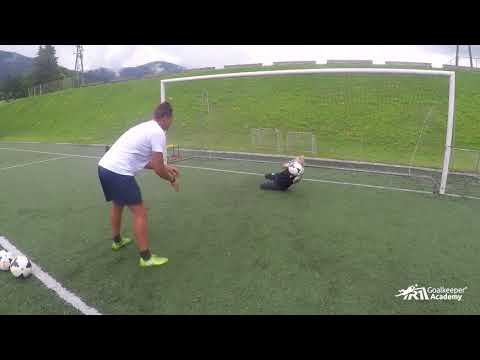 Goalkeeper training: Fitness & Strenght & Foot technique