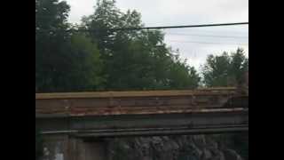 preview picture of video 'CP 8939 And 9586 Crossing The Muskoka Rd. 169 Bala Bridge'