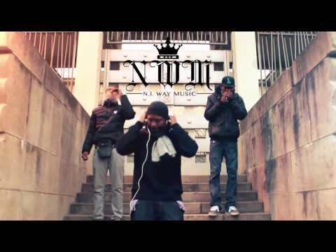 KIDSAYD X BYMA X SERGENT DANGÉRÉ-MOLI KI RED