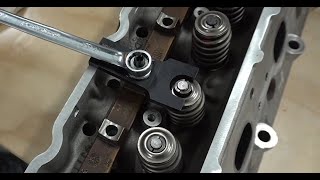 Valve Spring Compressor for Most GM LS Engines - video thumbnail 4