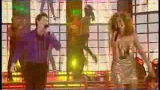 Jade Macrae falls for Paul Obrien