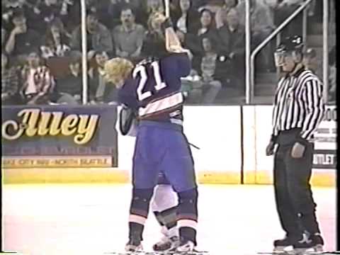 Mike Brown vs Chris Thompson