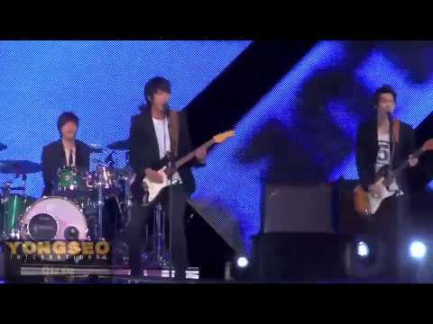 CNBLUE 10-11-12 LOVE