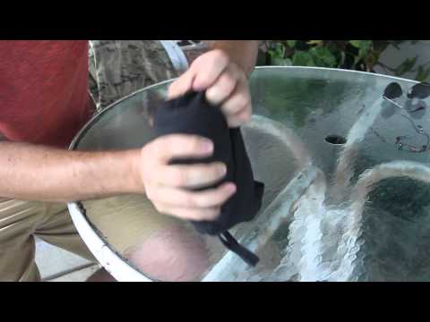 How to Fold Your Sweatpants Best Way (Ranger Roll)