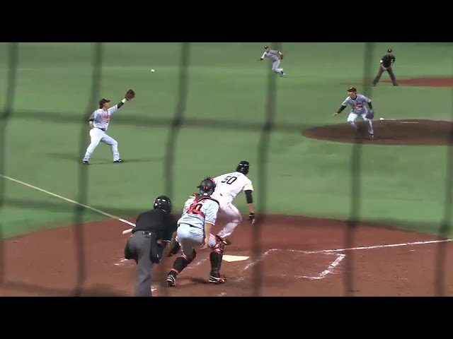 4回裏 ホークス・攝津 まさかのバスターでチャンスを広げる!! 2014/6/4 H-G