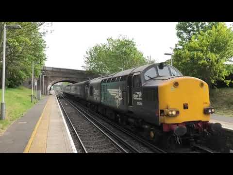 (HD) DRS 37059 passes Brentford hauling 3 DRS MK2s - 23/4/19