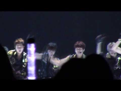 [FANCAM]131122 131122 MAMA in HK - Infinite dance break