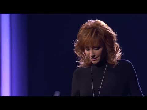 Reba & Darius Rucker: "In The Ghetto" Live