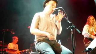 Edwyn Collins - Humble - live at Crossing Border, The Hague, 19-11-2010