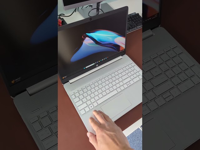 Vídeo relacionado con HP 15-fd0402ns - Ordenador portátil de 15.6" FHD (Intel Core 5 120U, 16GB RAM, 1TB SSD, Intel Graphics, Windows 11) Blue - Teclado QWERTY Español