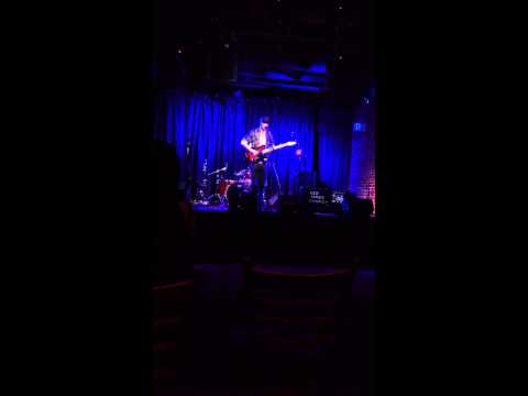 "I Only Pray When I am Desperate" - Leo James Conroy live at Molly Malone's