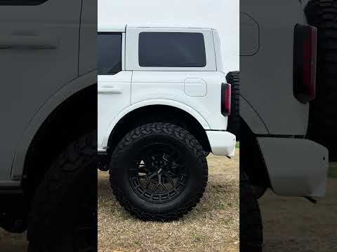 2024 Ford Bronco with 37” BFGoodrich Tires, Vossen wheels, and a 2-inch lift kit 🔥 #fordbronco