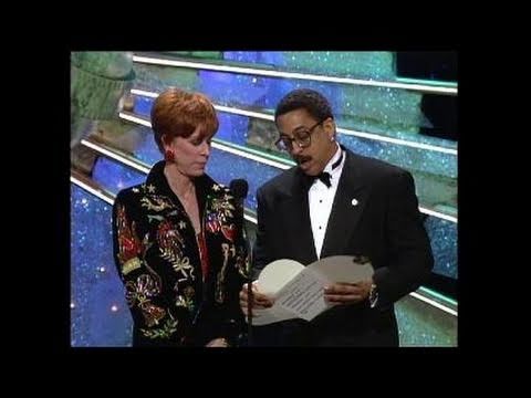 Julia Roberts Wins Best Actress Motion Picture Musical or Comedy - Golden Globes 1991