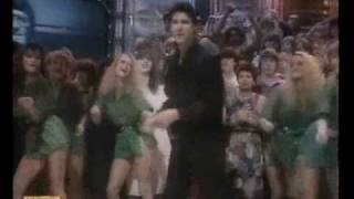 Shakin&#39; Stevens and Legs &amp; Co - Green Door-  Top of the Pops 1981