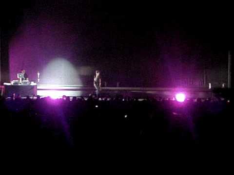 Intro to Memories - KiD CuDi (Live)