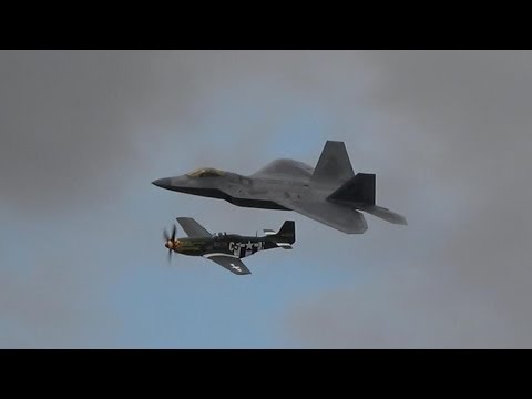 F22 Raptor & P51 Mustang in USAF Heritage flight at RIAT