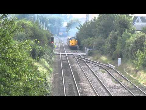 HD DRS 37s pass cheltenham bridge working a flask train