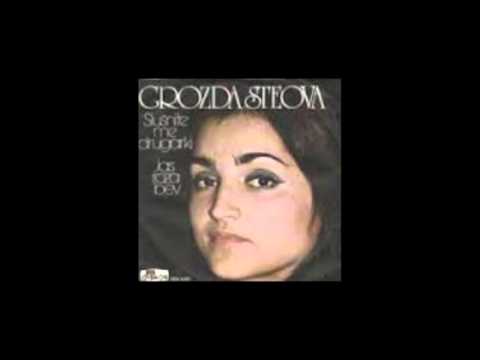 На постела Анче лежи Грозда Стоева