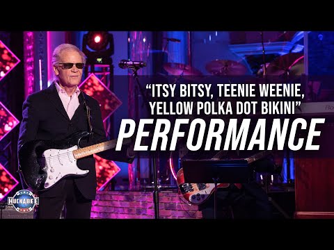 Brian Hyland LIVE “Itsy Bitsy Teenie Weenie Yellow Polka Dot Bikini” | Jukebox | Huckabee