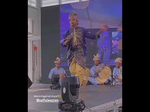 Saiful Wazien Teater Mek Mulung. by jelaniugoh