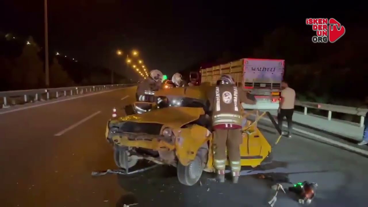 TIR İki Otomobile Çarptı: Zincirleme Kaza