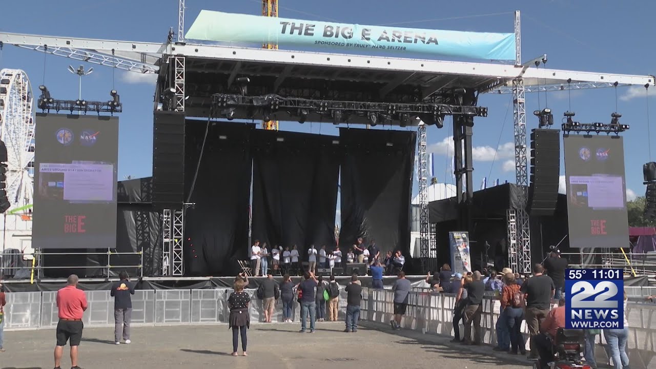 STEM students make contact with astronauts on the International Space Station