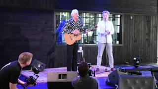 Robyn Hitchcock & Sean Nelson inaugurate KEXP's new studio at Seattle Center