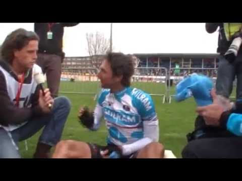 Bekijk Knaven in zijn laatste (record-)Roubaix 