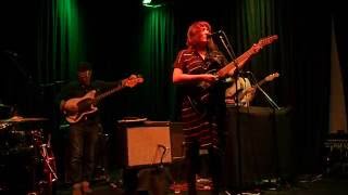 Cate Le Bon - Wonderful/No God