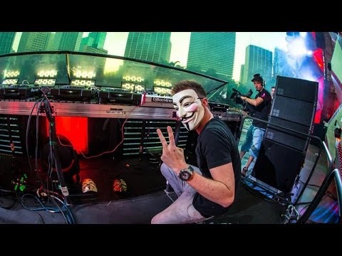 Showtek vs. Rihanna - Booyah Right Now (Nicky Romero Stereosonic Edit)