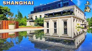 With Wei`s Travel . . . The French Concession in Shanghai is a place that condenses a century of history in modern Shanghai. It is the largest and most prosperous concession among the four concessions in old China. It was handed back to the Republic of China government in 1943, renamed the Eighth District. The French Concession in Shanghai was opened in 1849, experienced a slight expansion in 1900, and began to expand significantly in 1914 to establish the New French Concession. The French Concession maintained a high degree of independence in old Shanghai. The entire French Concession in Shanghai was the most high-end residential area in old Shanghai, and the architectural style can be said to be uniform. The reason why the Indigo tree is called French plane tree in China is also because it was first introduced by the French and planted in the French Concession in Shanghai. Shanghai`s reputation as the `Paris of the East` is also named after the French Concession. Its architectural style is independent of the public concession and the Chinese border, and is almost the same as Paris thousands of miles away. The French had always maintained great control over the French Concession. 00:00 Highlights 精彩预览 01:40 ZIKAWEI Shopping Area 徐家汇商圈 04:22 Hengshan Lane 衡山坊 09:53 Xujiahui Park 徐家汇公园 22:07 EMI Building 百代小楼 25:10 Hengshan Boulevard 衡山路 27:29 Lipo Garden 丽波花园 31:08 Gaoan Garden 高安花园 33:57 Yongping Lane 永平里 38:52 No. 8 Hengshan Avenue 衡山路8号园区 48:03 Hengshan Boulevard North Part 衡山路北段 50:32 Shanghai Symphony Orchestra 上海交响乐团 53:58 Clemen Apartment 克莱门公寓 58:31 Urumqi Middle Road 乌鲁木齐中路 01:07:58 Anfu Road 安福路 01:20:44 Wiggle Wiggle Flagship Store 01:29:36 Wukang Road 武康路 01:38:28 Ferguson Lane 武康庭 01:47:41 Wukang Building 武康大楼 01:52:03 CITE BOURGOGNE 步高里 01:54:57 Ruijin Hotel 瑞金宾馆 02:06:34 Yongkang Road 永康路 02:12:45 ICCF Garden 之禾卡纷花园 02:16:28 Shanghai Conservatory of Music 上海音乐学院 02:23:05 Old Downtown Highlights 梧桐街区精华 'Paris of the East' in beautiful ShangHai