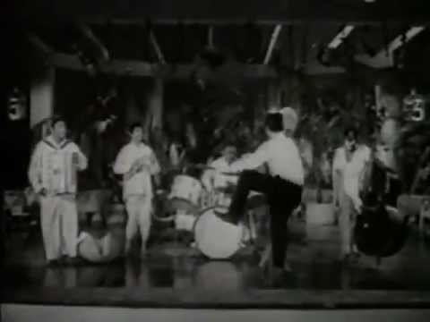 Perez Prado    Rico Mambo (BaileResortes y Amalia Aguilar).flv