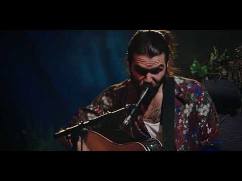 Videoclip de Black Chandelier (MTV Unplugged Live at Roundhouse, London) — Biffy Clyro