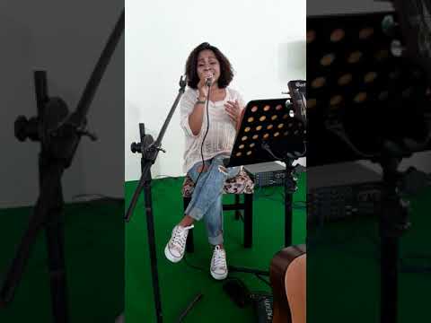 Tinggal kenangan ( Gaby ) Cover By Mersye Sapulette 2021