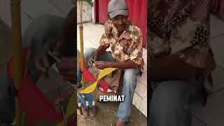 Download lagu Berjalan kiloan meter demi keluarganya #momenharu #ceritainspiratif mp3