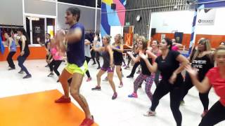 Afrojack - wave your flag ft. Luis Fonsi Coreografia