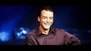 De La Cour D'école a la cours des Grands - Pascal Brunner